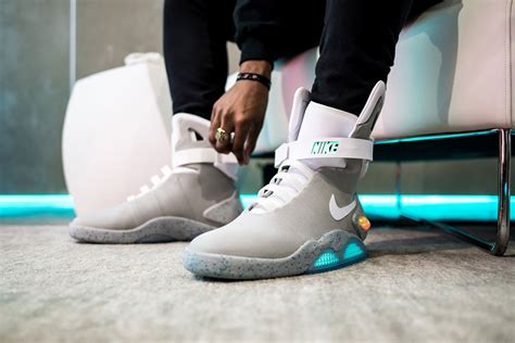 nike air mag retail price